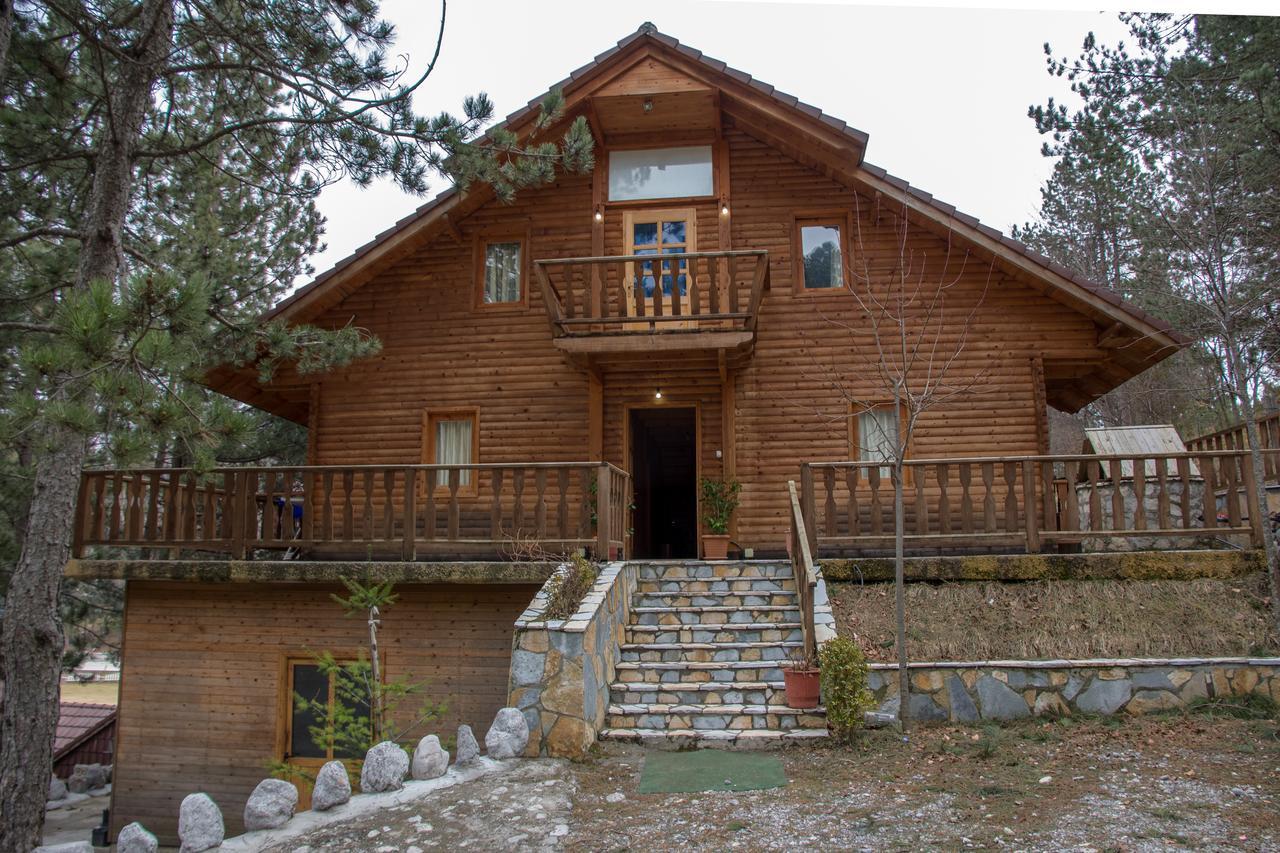 Vila Pepaj Razëm Εξωτερικό φωτογραφία